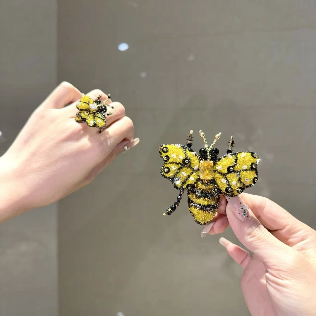 非金属合成锆石戒指 【莫奈海之星】大黄蜂系列戒指胸针气质高级感