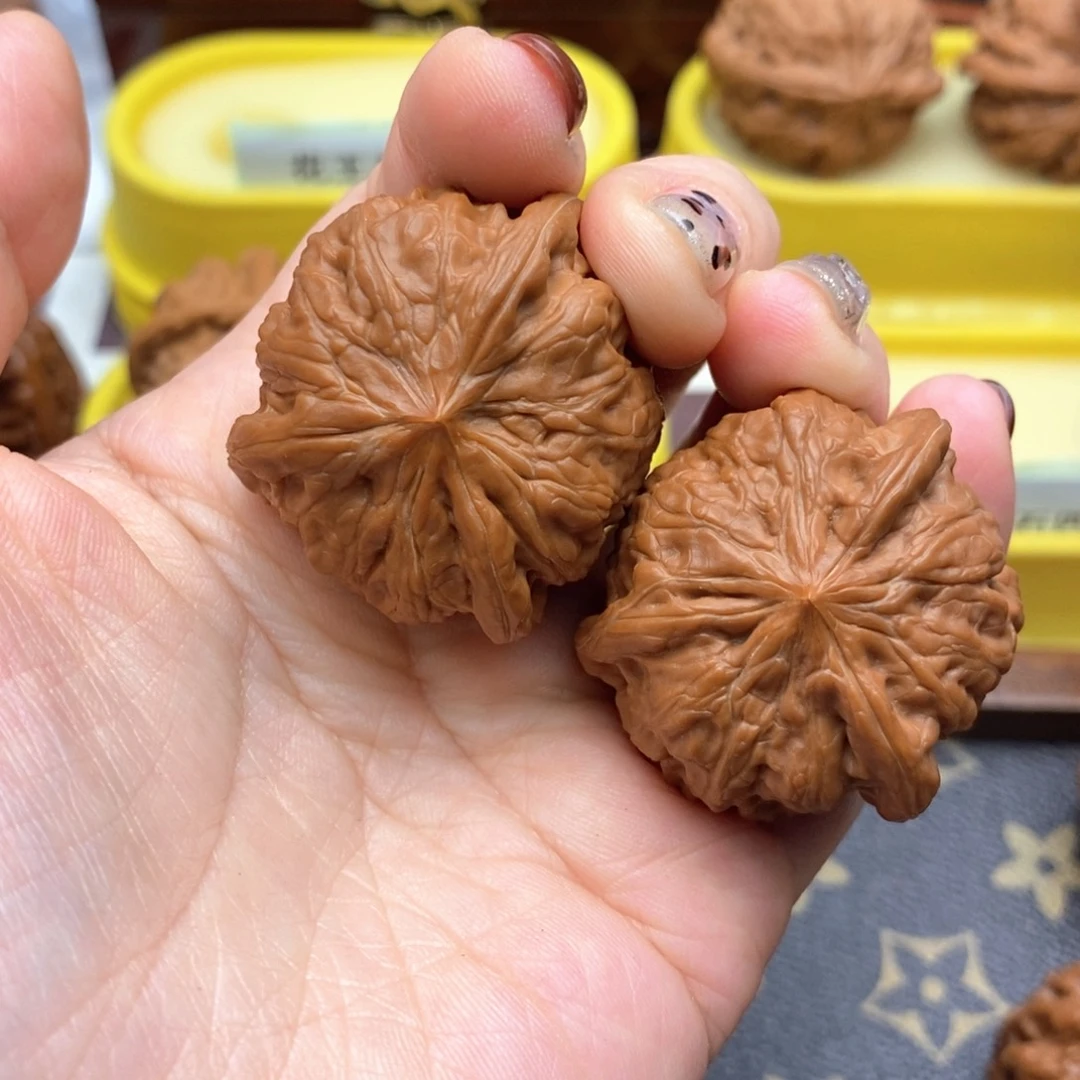 文玩核桃把件40号凹底三