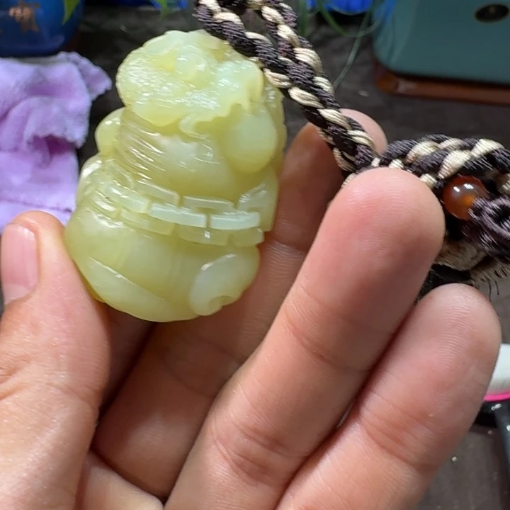 未镶嵌和田玉（糖玉）挂件