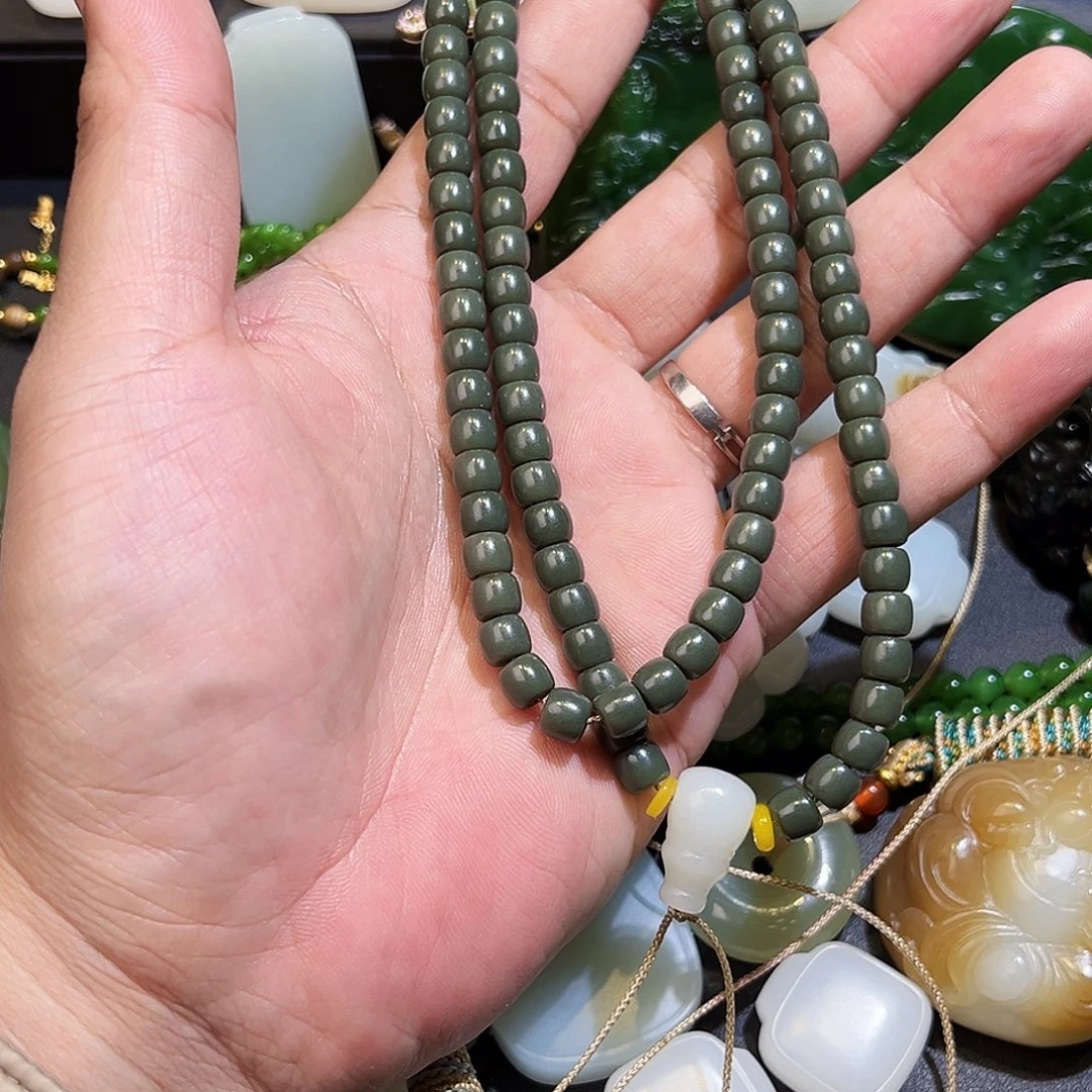 和田玉未镶嵌项链