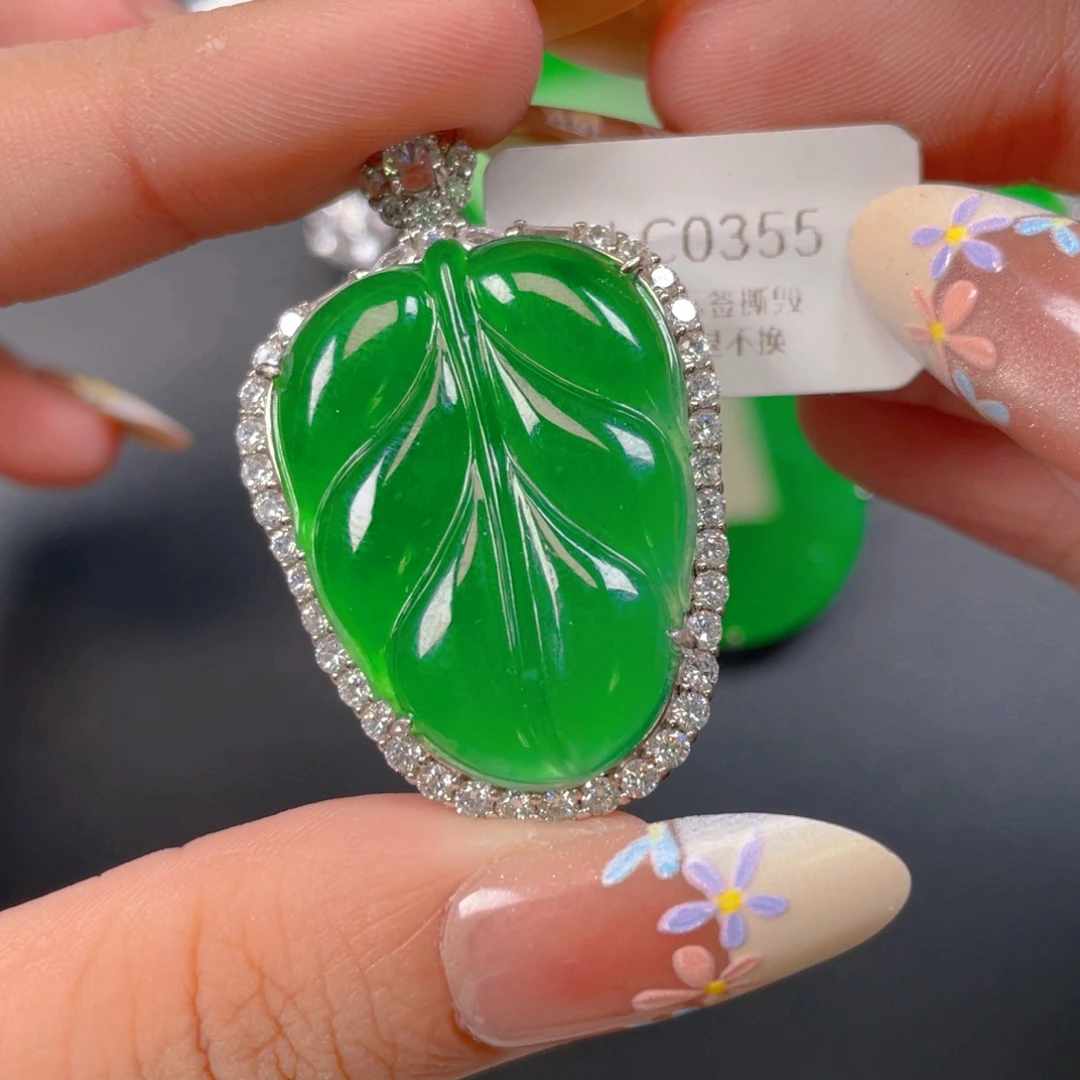 【闪购商品】颈饰银S925镶嵌翡翠翡翠