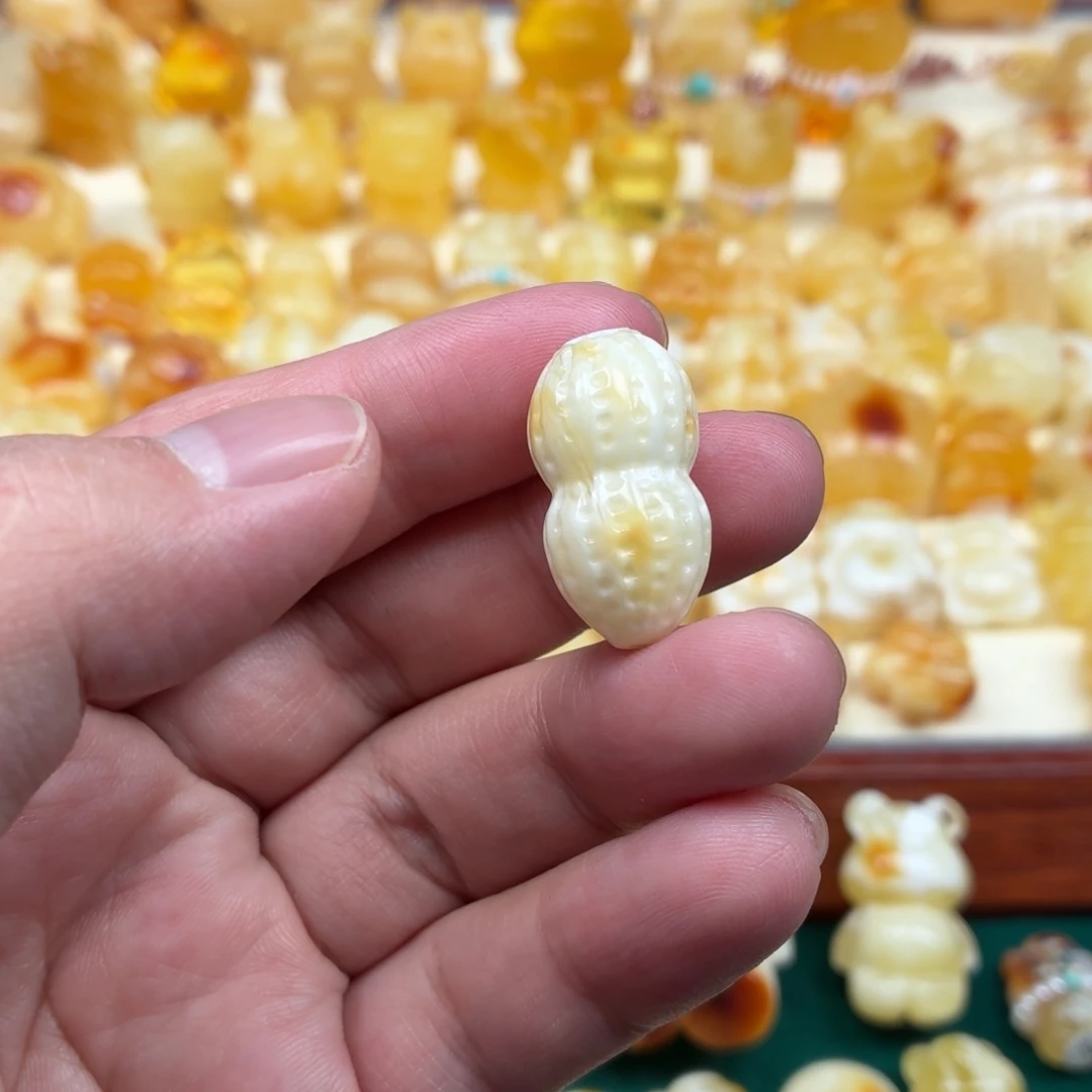 琥珀未镶嵌裸石蜜蜡
