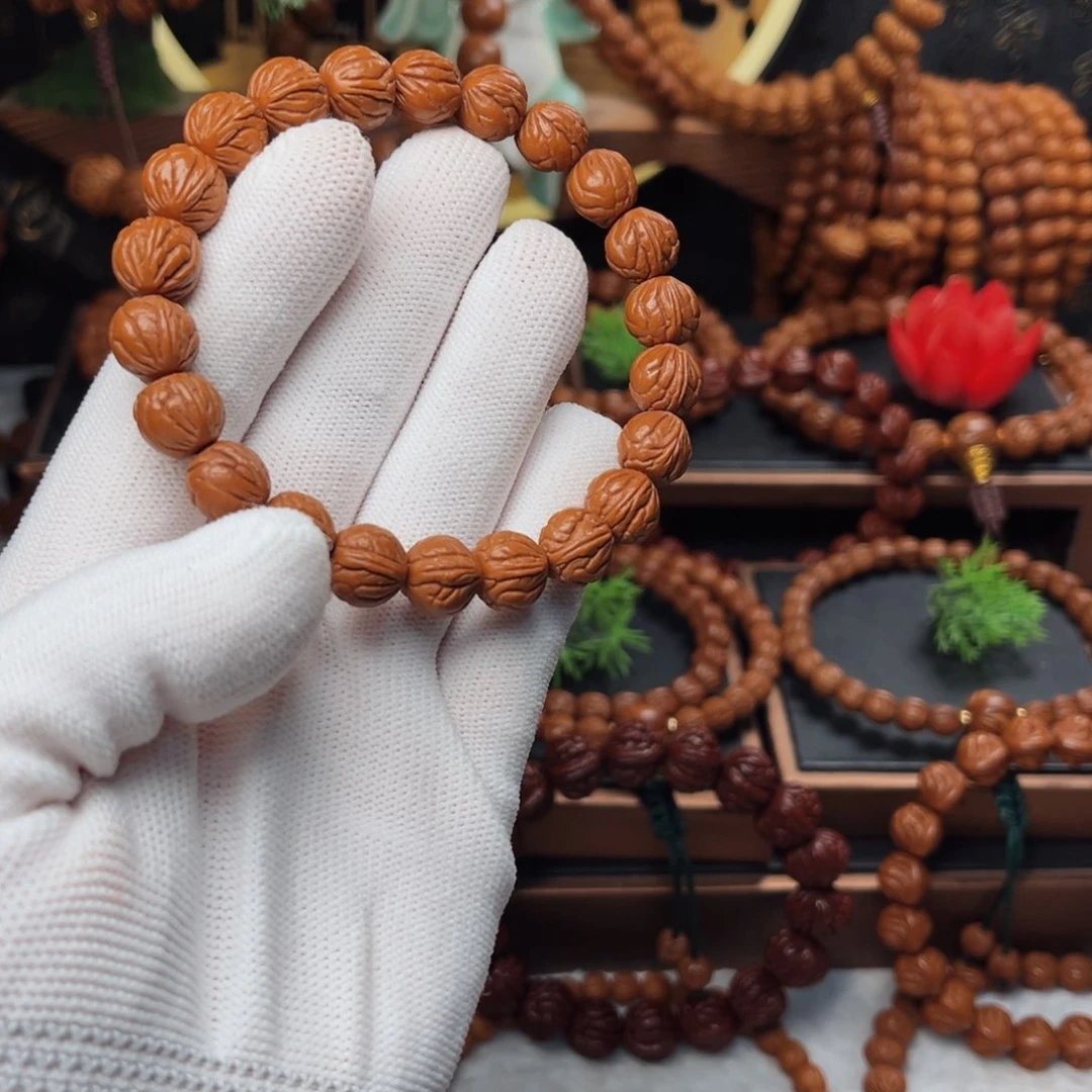 吊坠桃核路****亮11玉龙脊手串