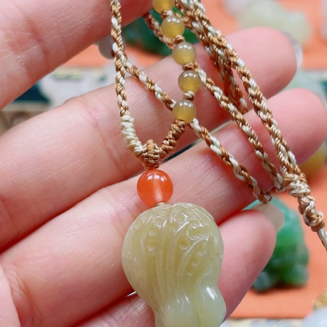 和田玉（糖玉）未镶嵌颈饰