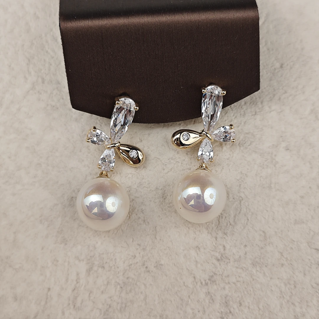 铜合金仿珍珠耳饰 珍珠蝴蝶耳饰轻奢时尚气质百搭小众设计感耳环