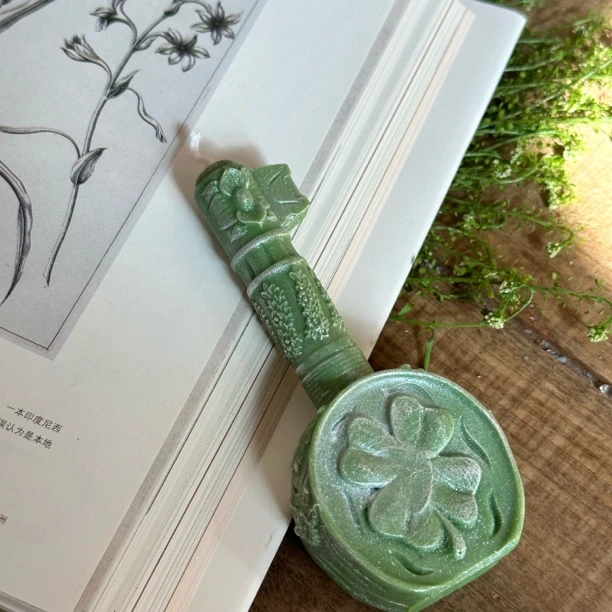 巨无霸钥匙四叶草蜡烛