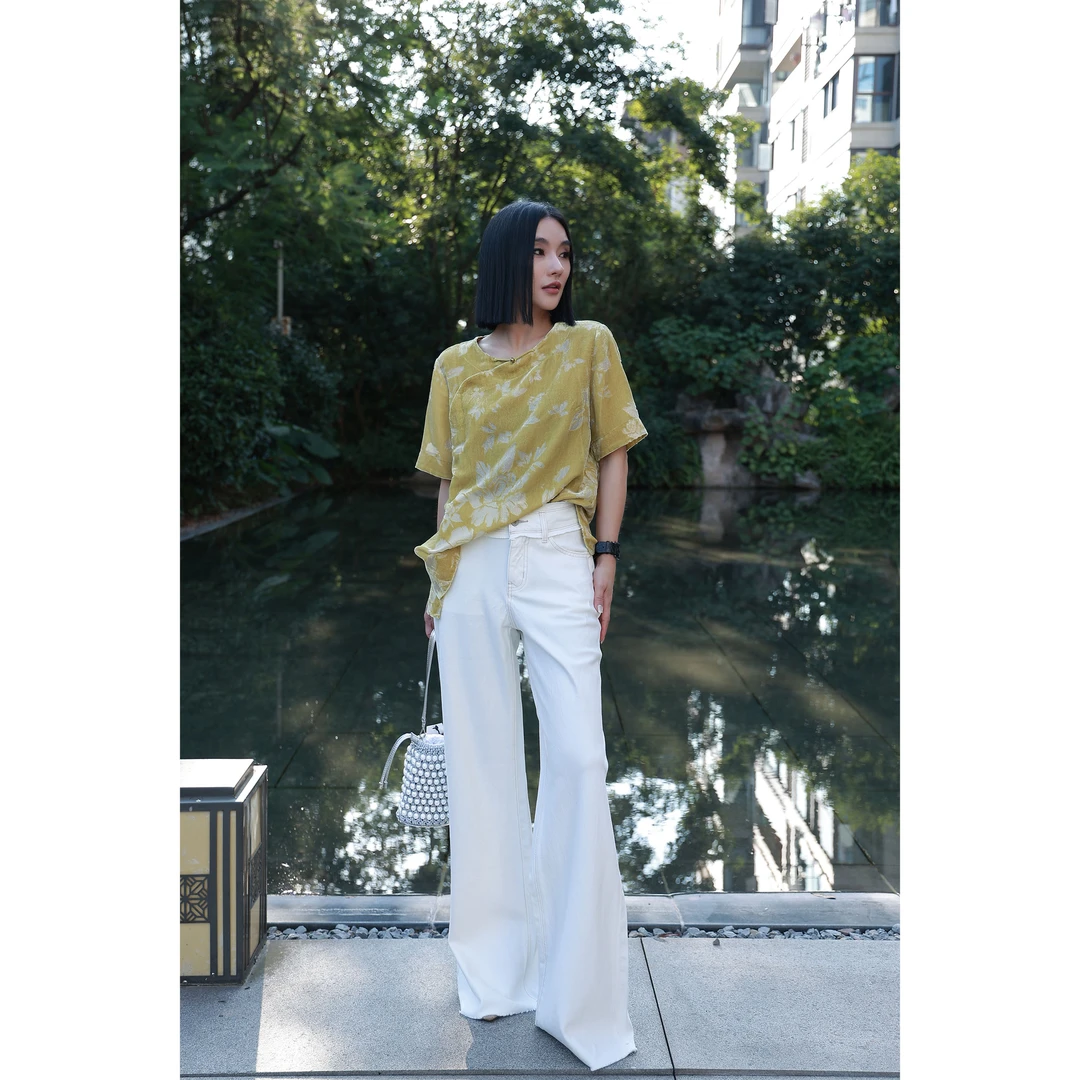 【妙妙精选】HUANGNAJI白色时尚气质设计感直筒牛仔裤089T