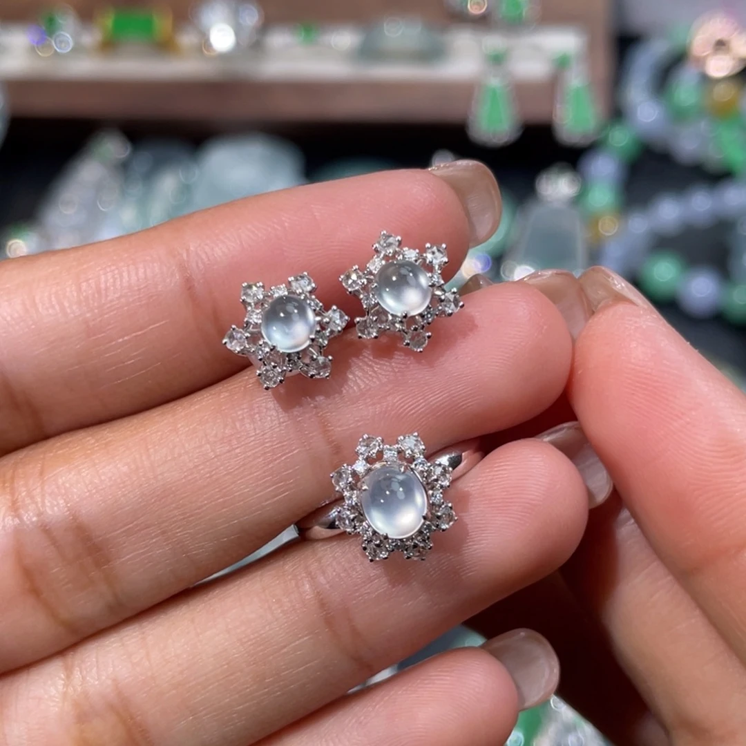 翡翠未镶嵌戒指白冰蛋面两件套