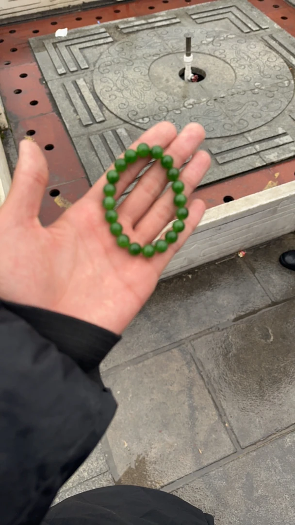 和田玉俄罗斯碧玉卡10 纯天然
