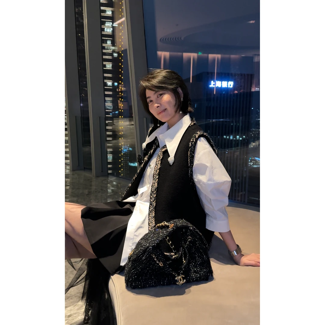 RISING&CLOUDS【莎莎】深圳南油百搭时尚无袖羊毛马甲090433