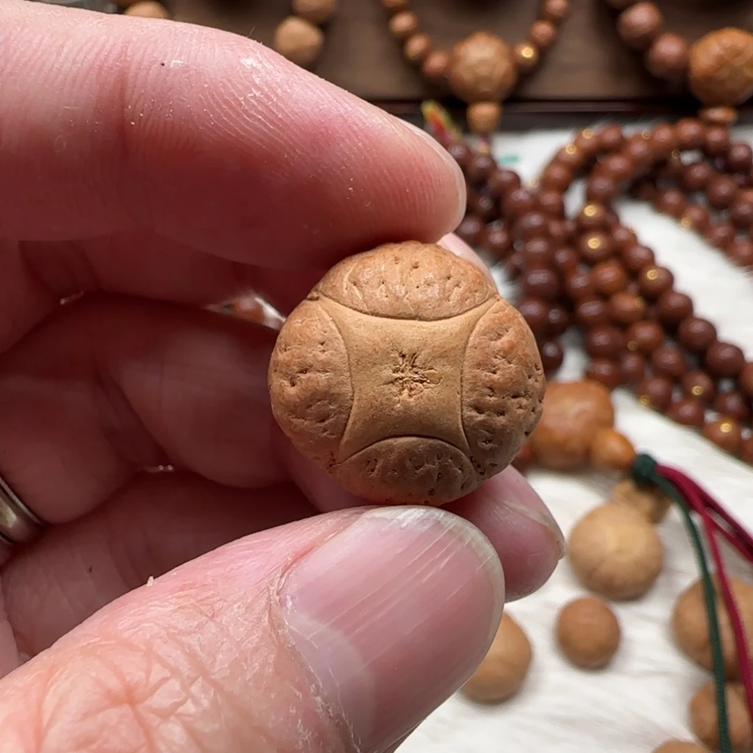 菩***开凤眼菩提吊坠12号麒麟