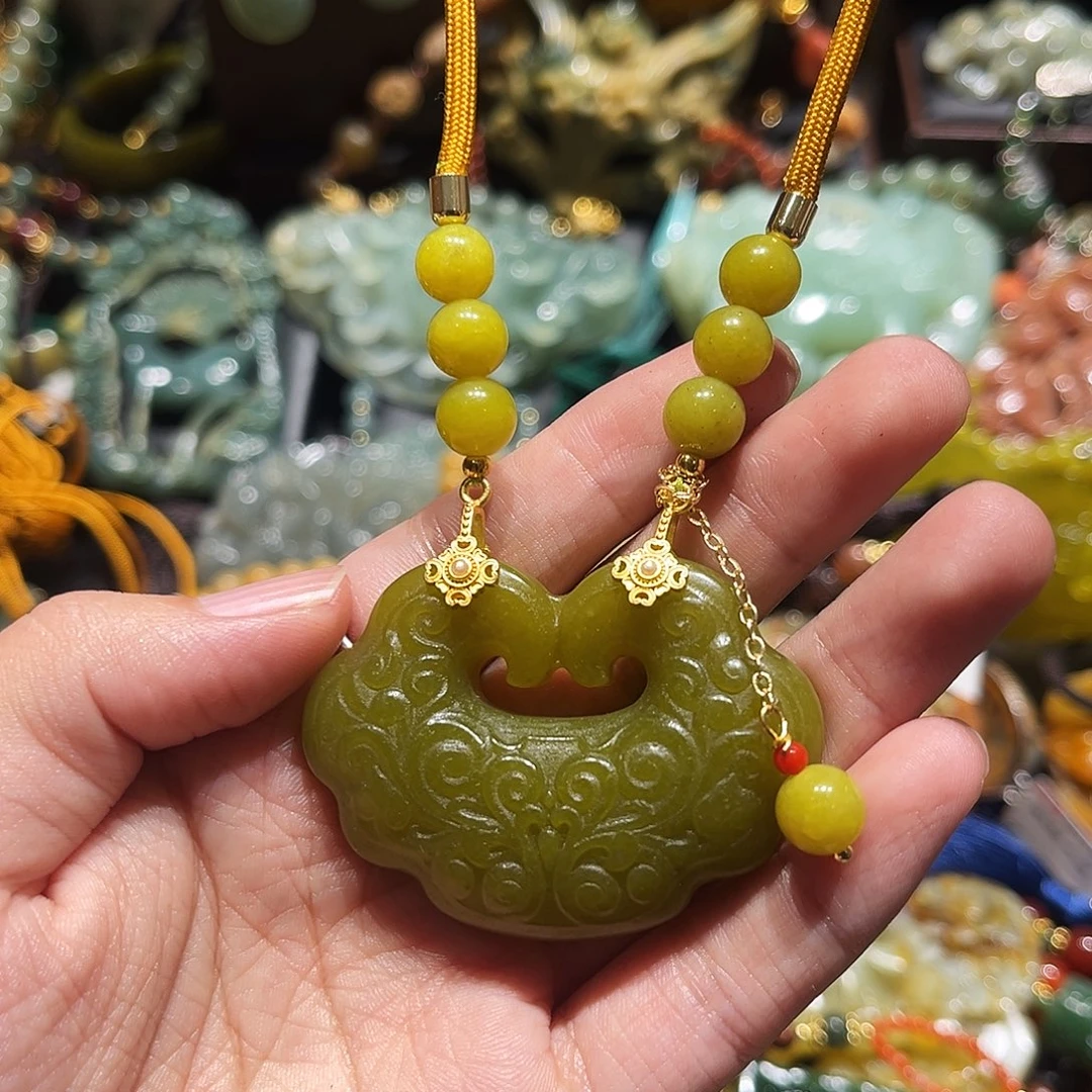 未镶嵌岫玉毛衣链