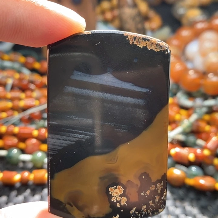 【闪购商品】玛瑙/玉髓未镶嵌颈饰刀