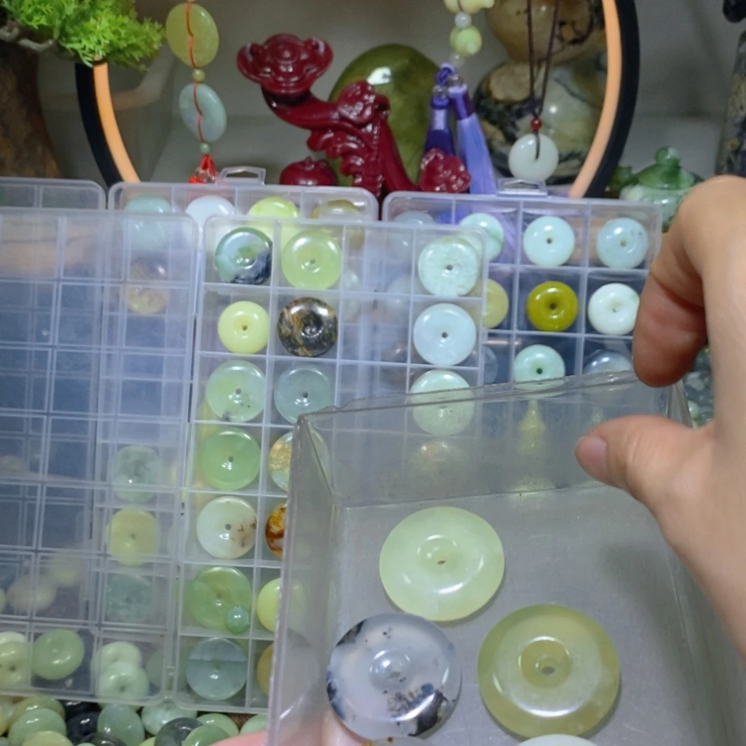 【闪购商品】蛇纹石玉颈饰未镶嵌44