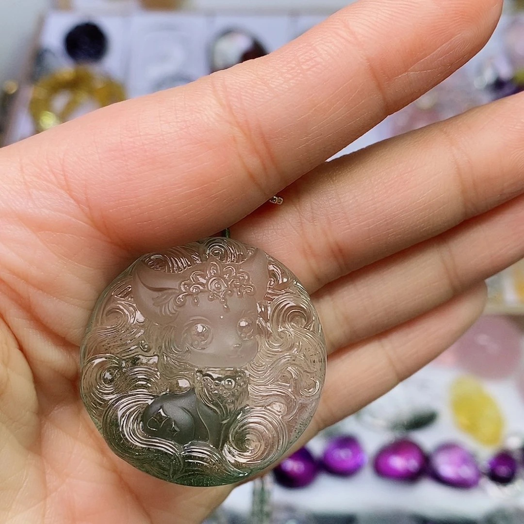 水晶吊坠(赠链)未镶嵌豚