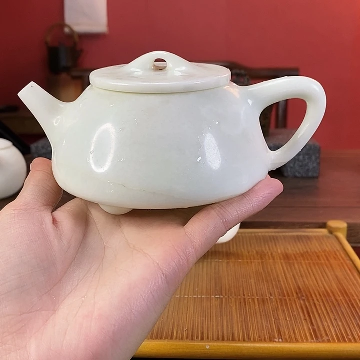 （***）丹东白玉瑕疵大石瓢