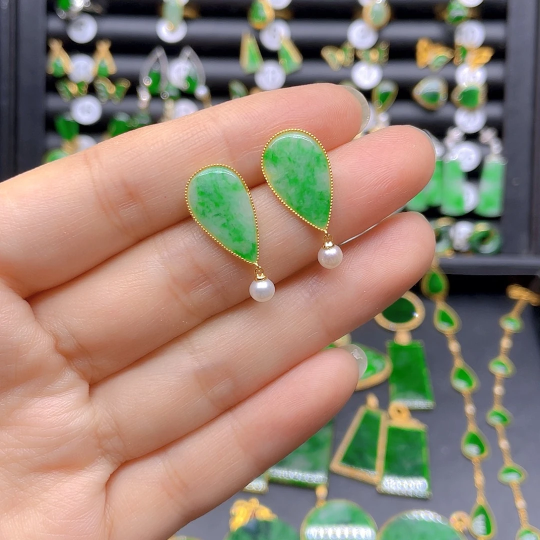 18K金镶嵌翡翠耳饰天然翡翠