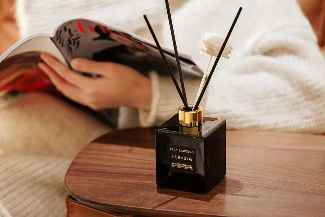 天然栀子花香薰精油室内香氛除味卧室卫生间客厅摆件