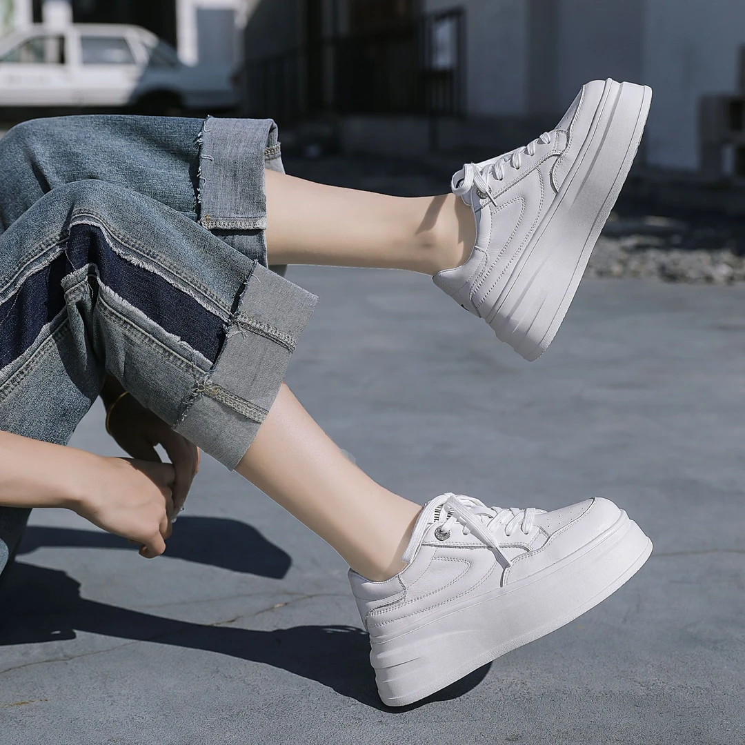 5006头层牛皮新款时尚舒适休闲百搭轻质软底显脚小潮流小白鞋女款