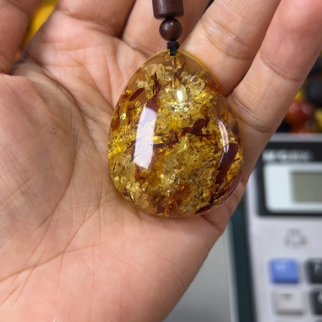 未镶嵌琥珀珠宝奇石57