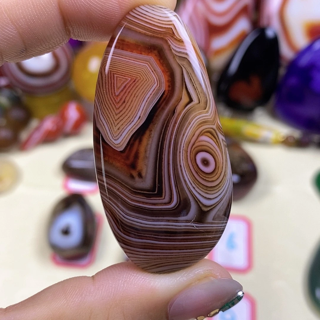 春***客玛瑙/玉髓未镶嵌珠宝半成品