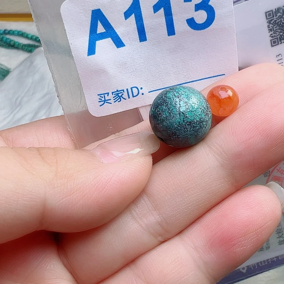 南红玛瑙未镶嵌珠宝奇石