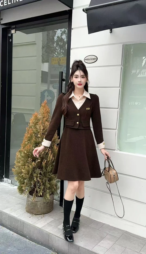 时尚套装秋冬赫本风时尚针织女装拼接修身气质百搭裙子收腰