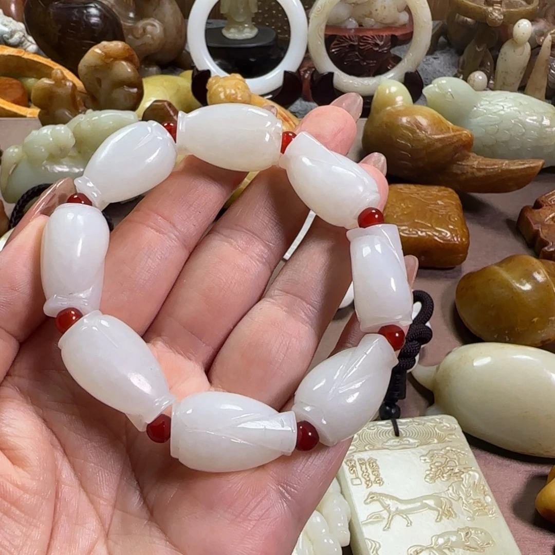 和田玉（糖玉）未镶嵌挂件用****4