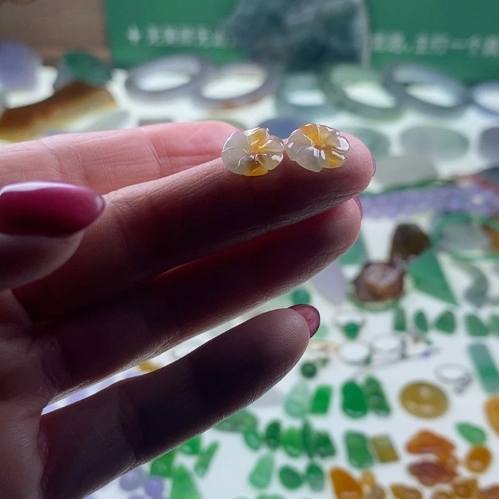 翡翠未镶嵌挂件天然翡翠