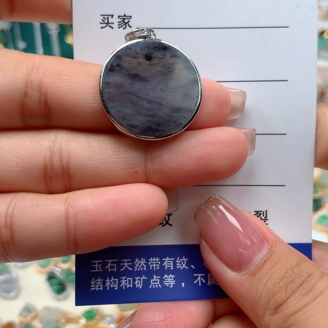颈饰银S925镶嵌翡翠