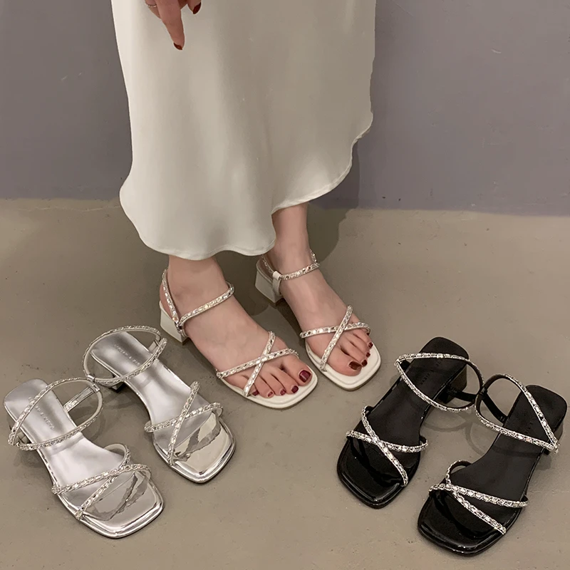 贾不假凉鞋女款2025新款夏季爆款时尚水钻粗跟配裙子百搭高跟鞋子