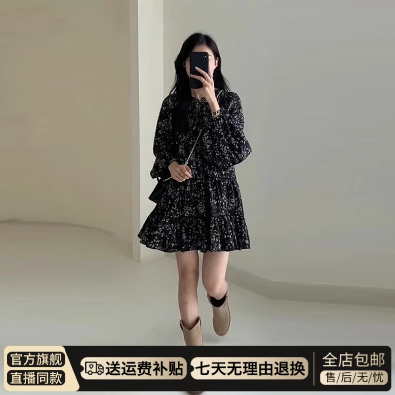 2025早秋新款茶歇法式黑色长袖碎花连衣裙子女早秋小个子气质短裙