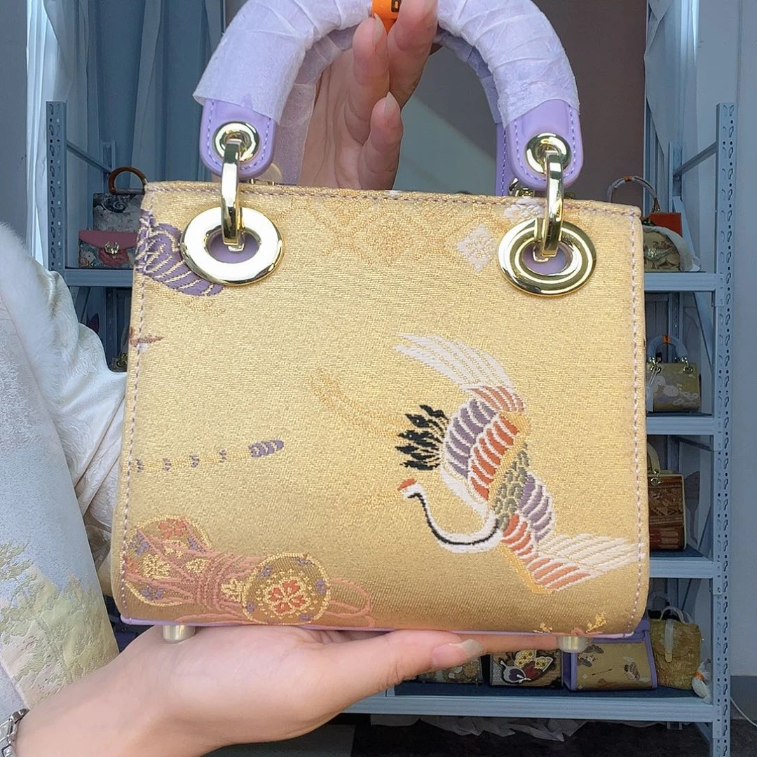织物桑蚕丝非遗唐锦小戴妃