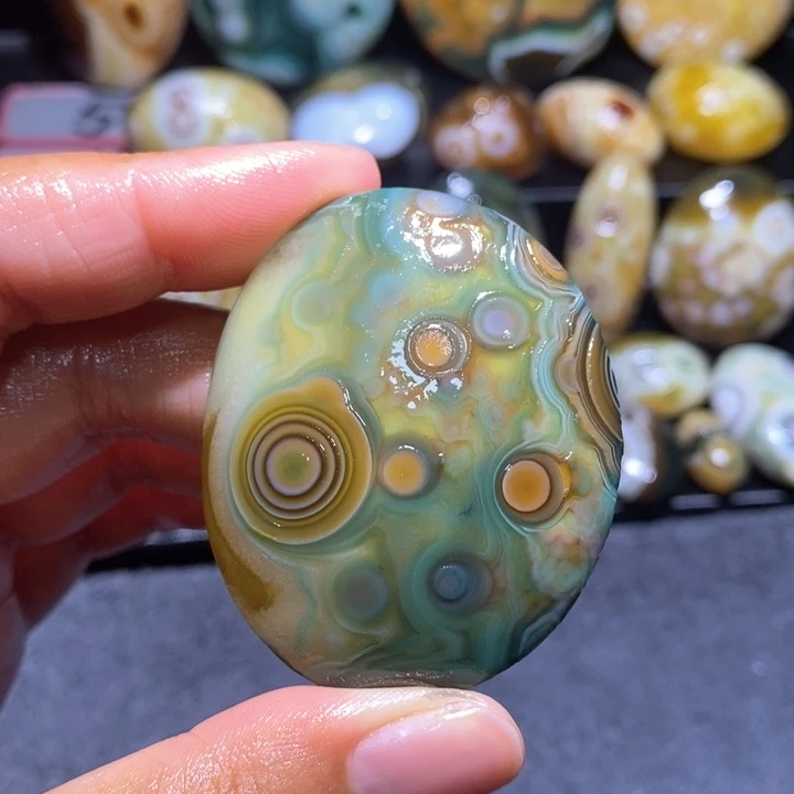 玛瑙/玉髓未镶嵌珠宝半成品54