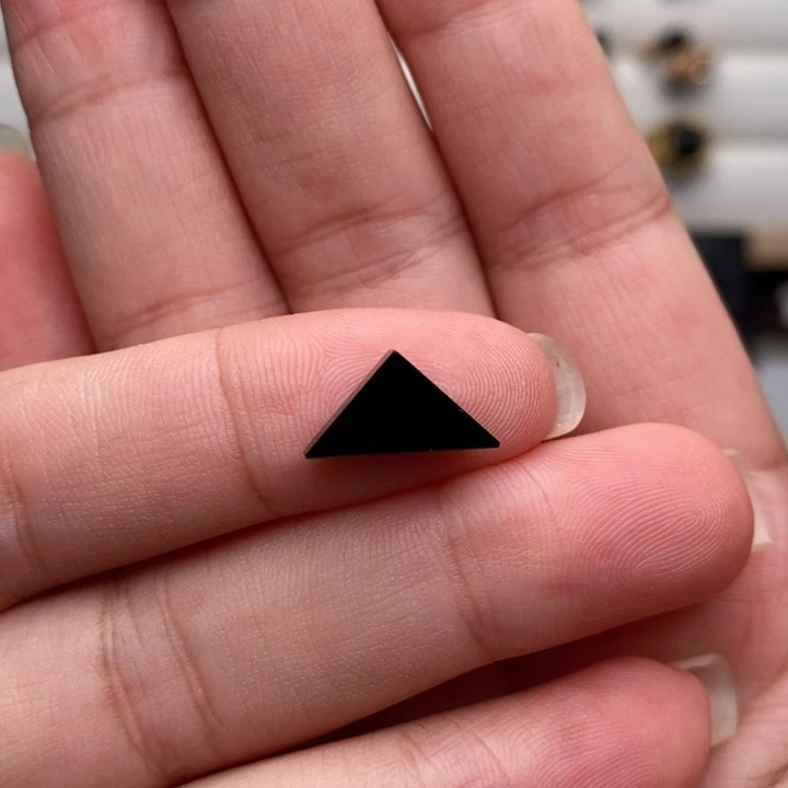 翡翠戒指未镶嵌裸石