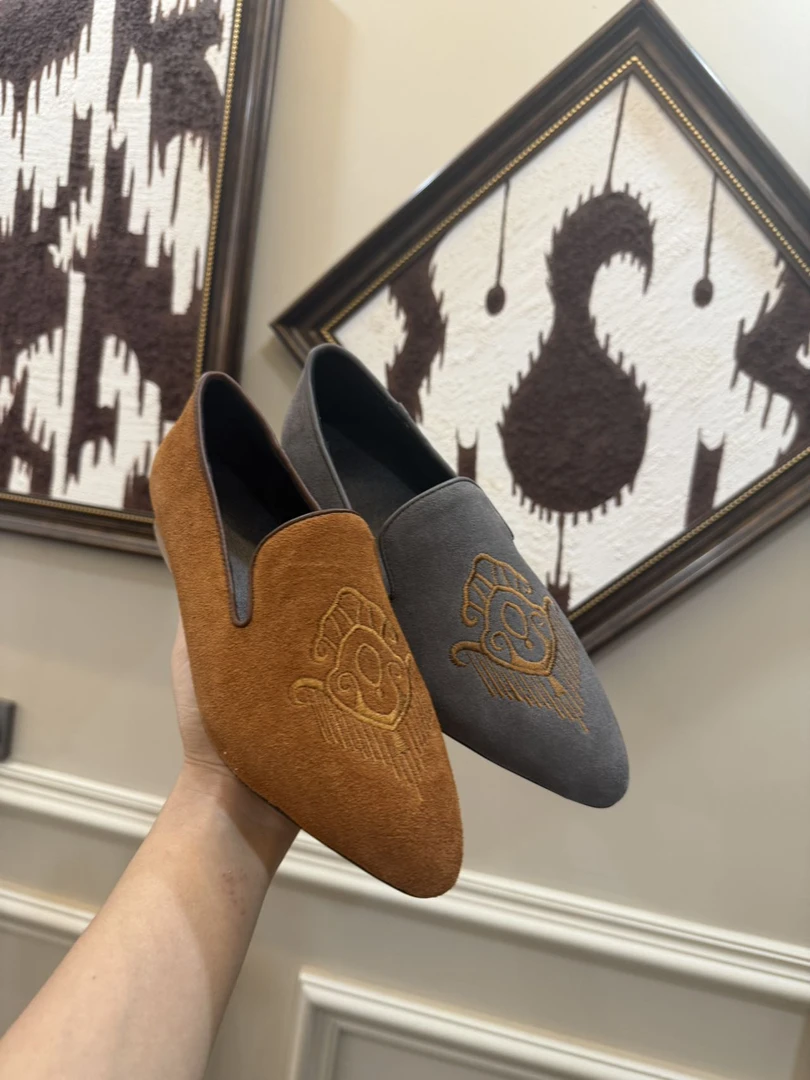 00708-1休闲注压一脚蹬尖头乐福鞋豆豆鞋纯手工经典老钱风