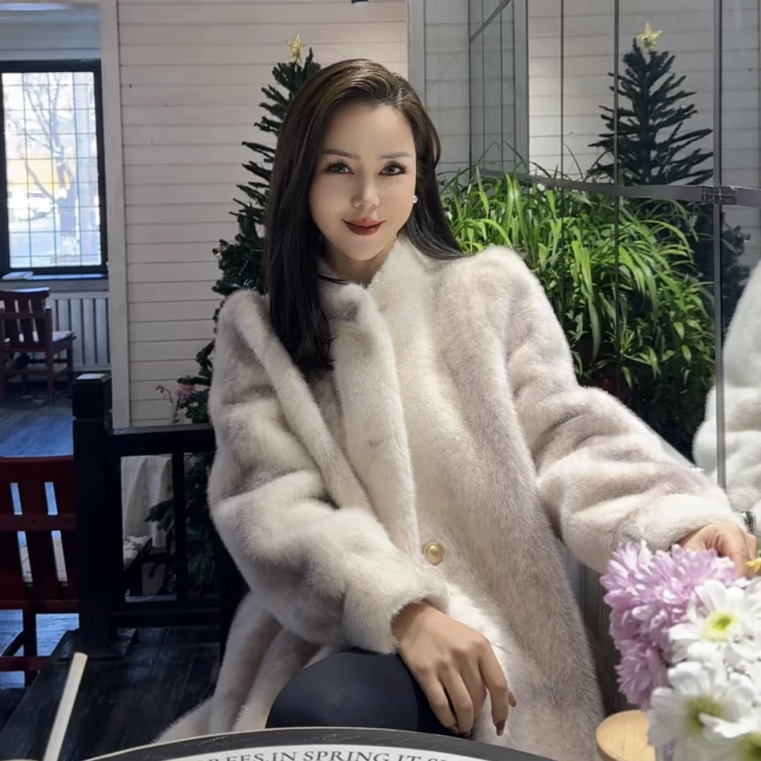 新疆包邮乌市发欧貂绒小立领长款环保草草女软糯保暖过膝厚大衣