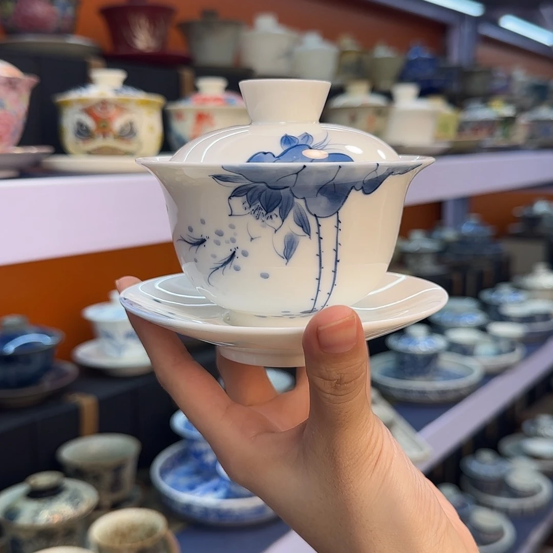 在你心里就是个小孩子啊你说我是谁啊