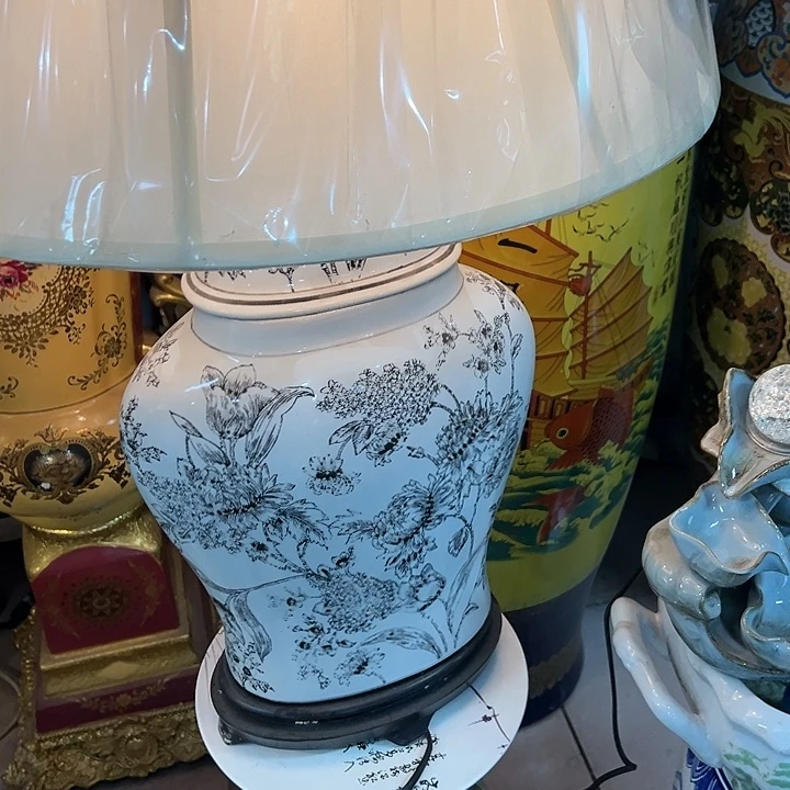 瓷片瑕。。。。。。。。。。。