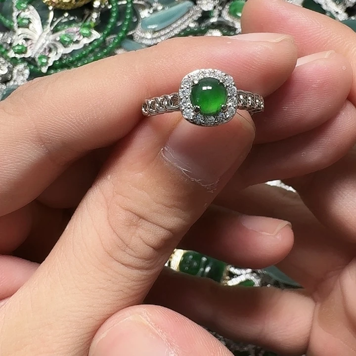翡翠未镶嵌戒指天然A货翡翠放漏