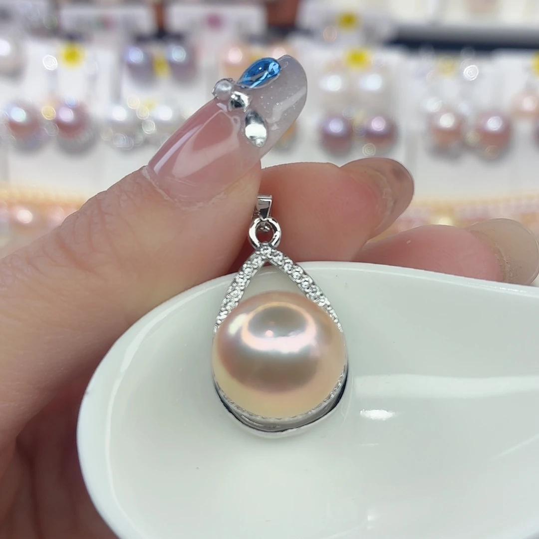 合金淡水珍珠颈饰