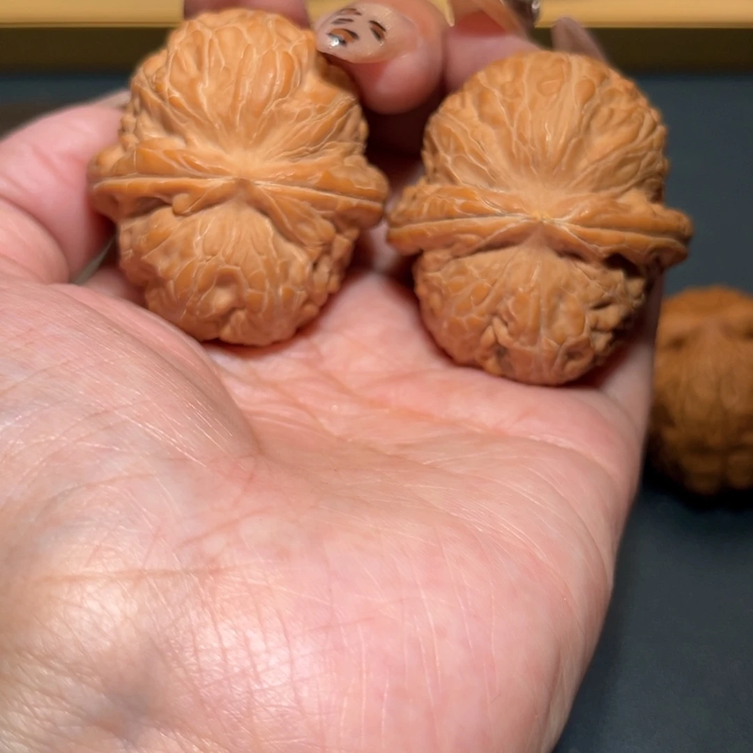 文玩核桃吊坠元宝40