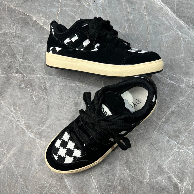 鞋子男款爆款2025新款黑色男士休闲板鞋潮款男生痞帅百搭低帮鞋子