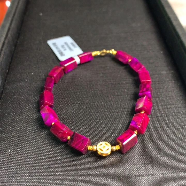 苏纪石（舒俱来）手链18K金镶嵌火焰纹丝绒