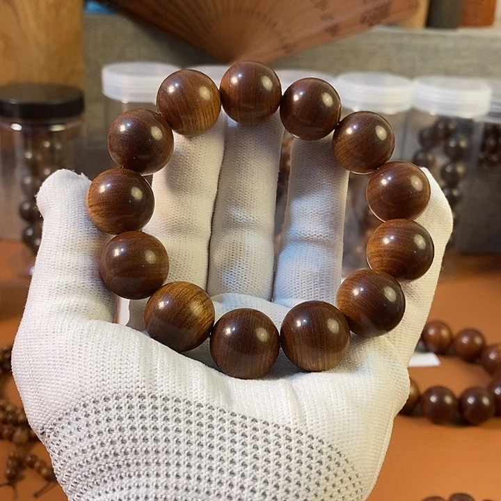 檀香木老山檀香1.8沉水