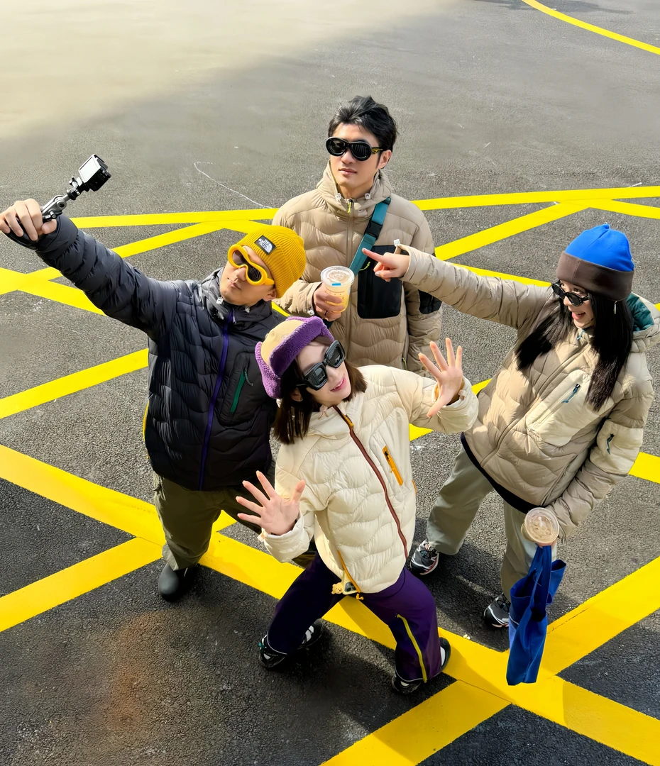 【蛋蛋】大头同款！顶流面包吐司服男女款撞色90白鸭绒连帽羽绒外套