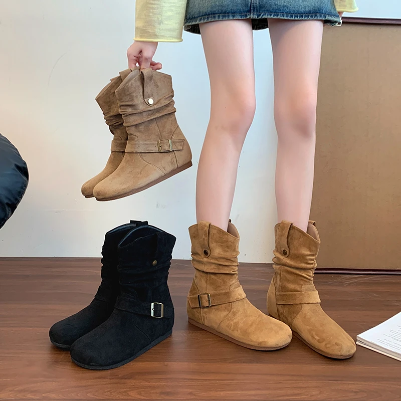 【诺一家加宽加肥大码女鞋】一脚蹬内增高复古绒面堆堆短靴粗腿大码
