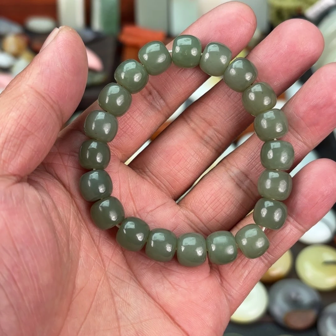 和田玉（糖玉）颈饰未镶嵌