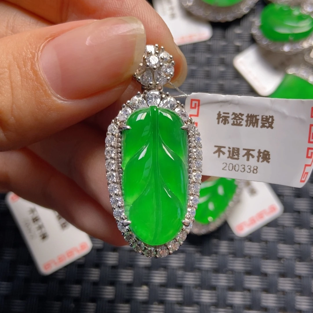 翡翠银S925镶嵌颈饰