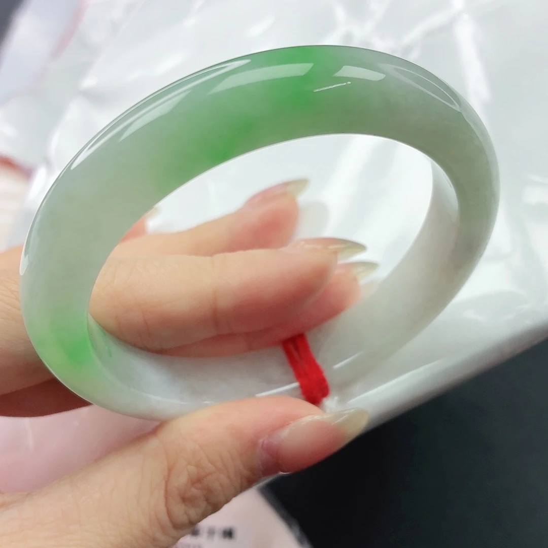 未镶嵌手镯翡翠，772